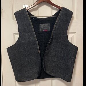 Vintage Levi’s Unbranded Garments Removable Jacket Liner Zip Vest Size 46 USA